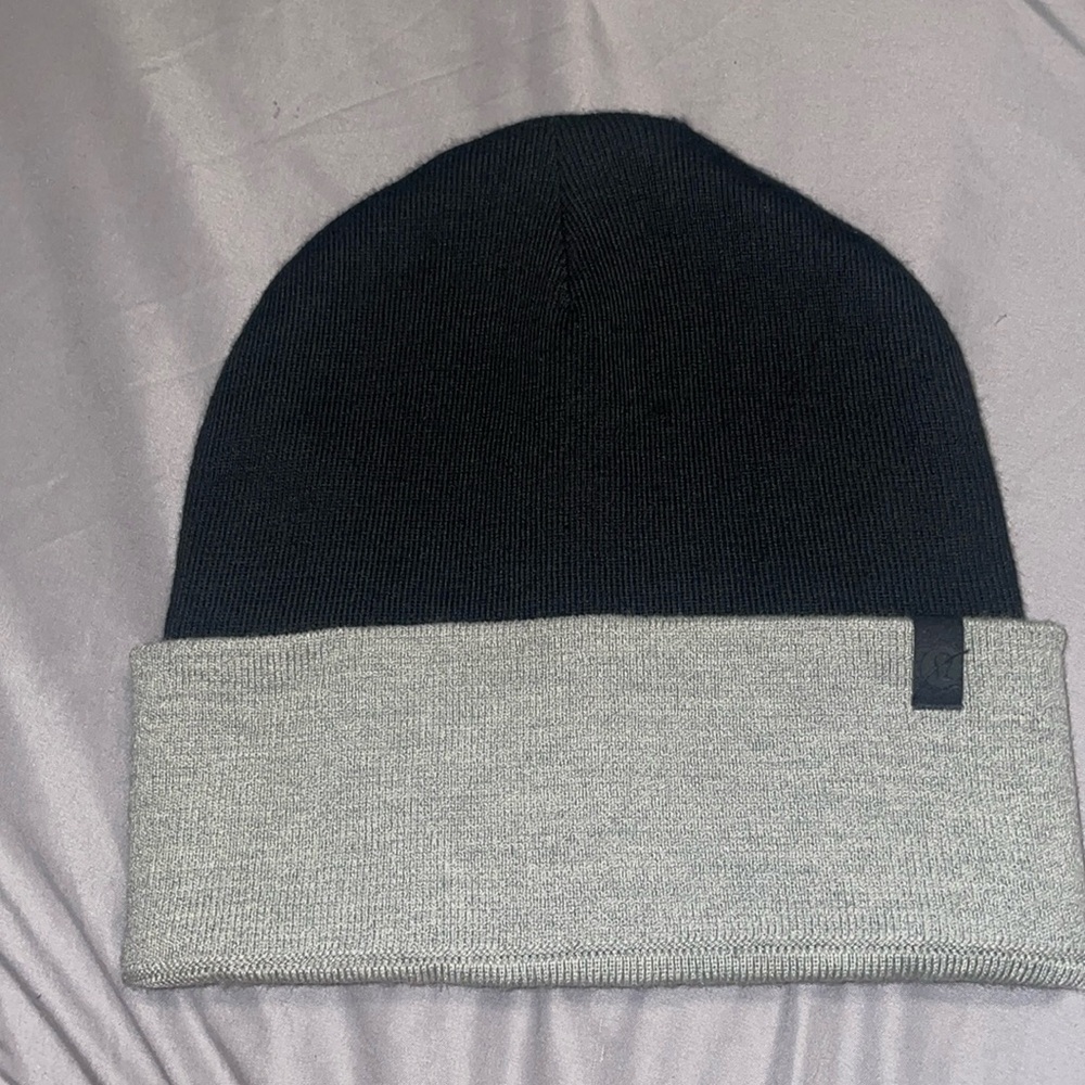 Lululemon beanie